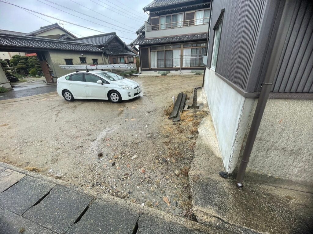 愛知県 高浜市 フェンス新設工事 外構 外構工事 カーポート ブロック塀 駐車場土間内工事 エクステリア 擁壁工事 土木工事 リフォーム 造園工事 お庭 ウッドデッキ